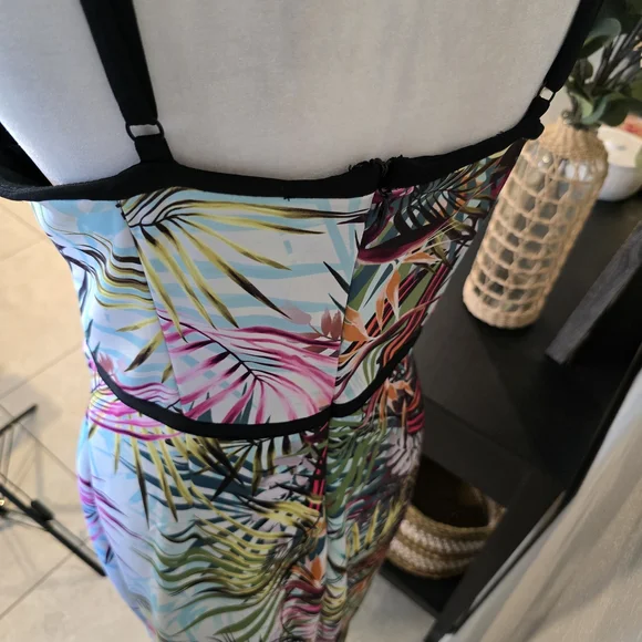 Guess Women’s Scuba Tropical Print Contrast Trim Bodycon Dress 12 - Picture 6 of 8